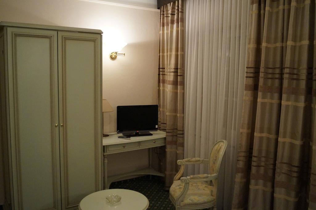 Hotel De L' Esplanade Remich Ruang foto